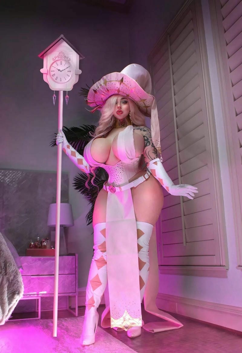 ảnh cosplay phù thủy dâm