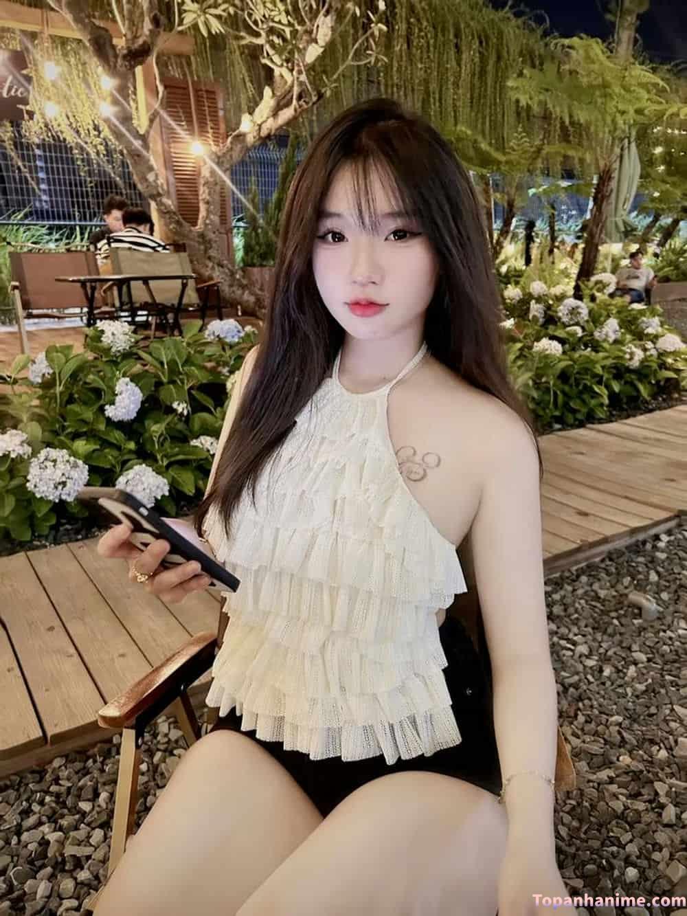 Ảnh gái xinh 2k4 cá tính