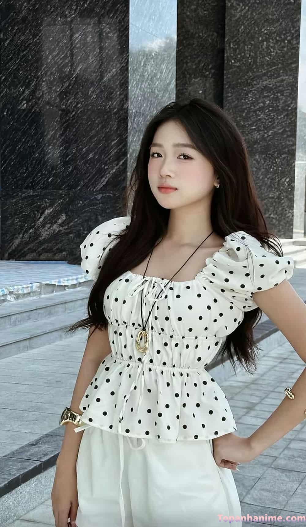 Ảnh gái xinh 2k4 cười tươi