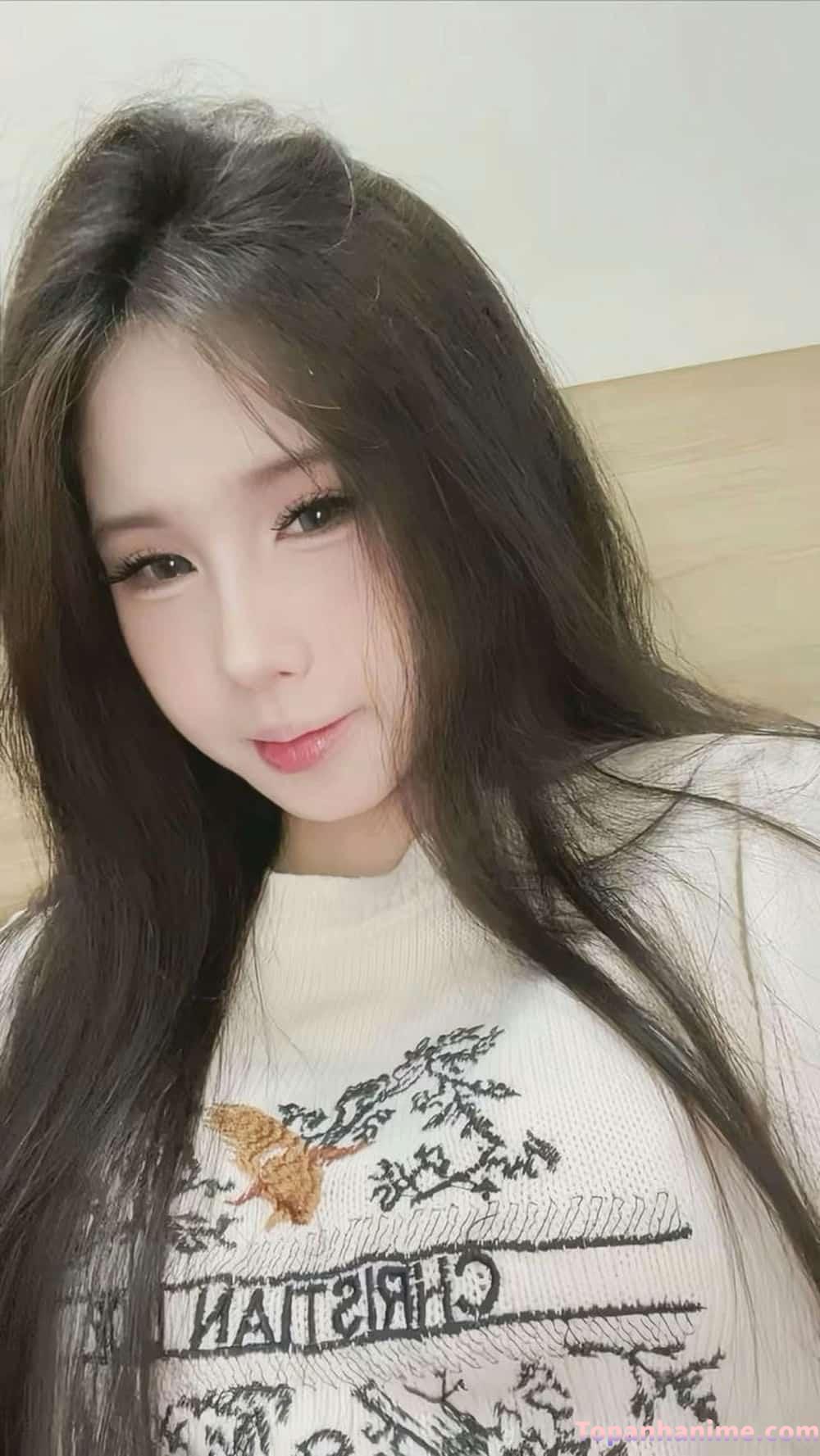 Cô gái thần thái mạng