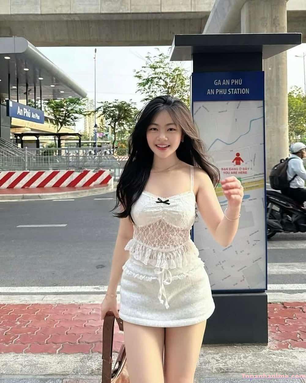 Cô gái thần thái sexy