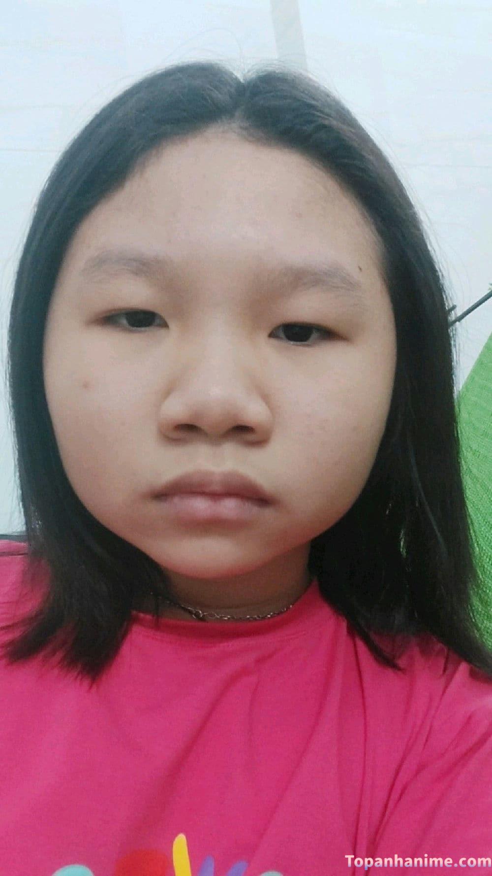 Thiếu nữ hình thể xấu