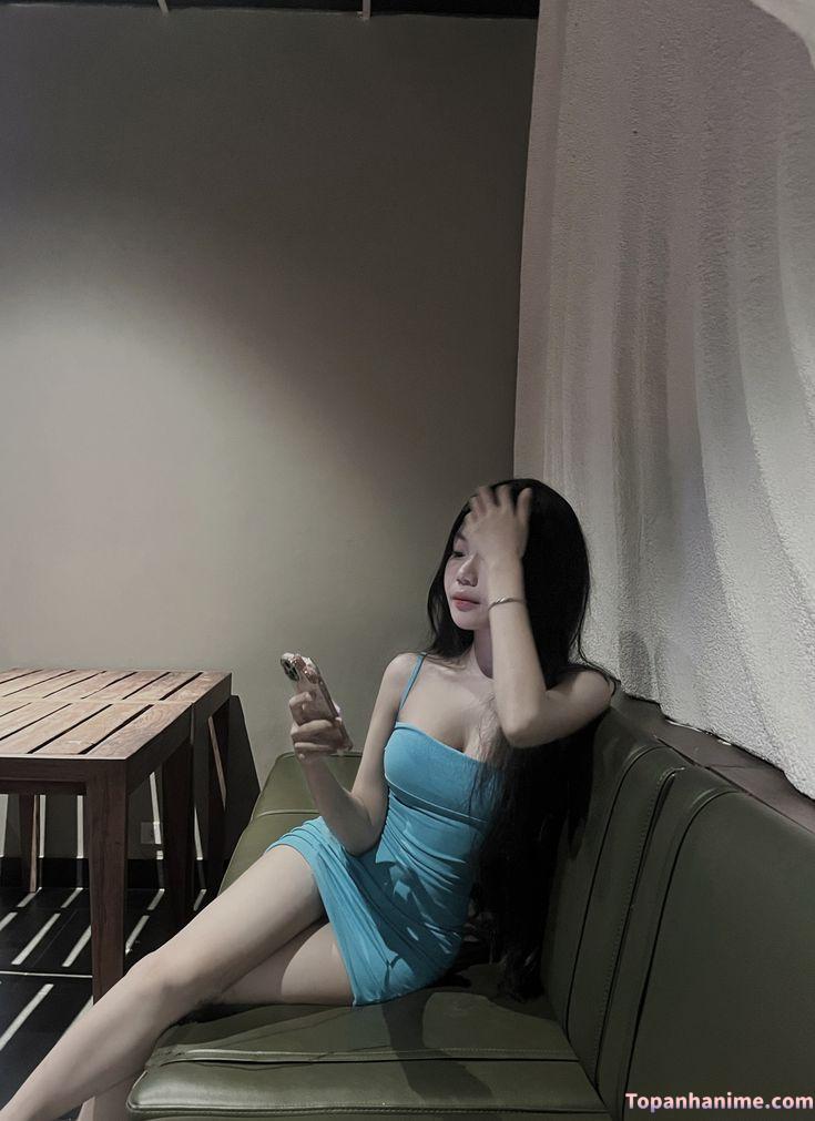 Xinh che mặt gái ảnh