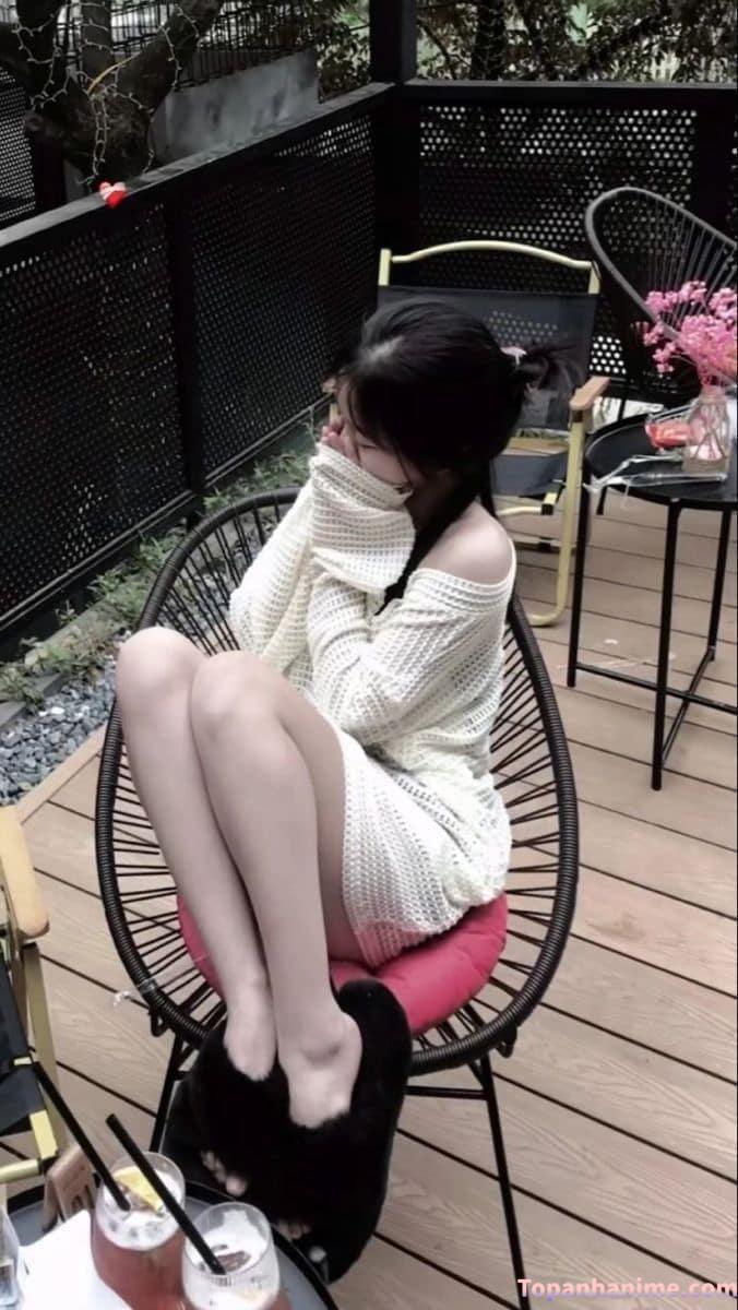 ảnh buồn cô gái lặng