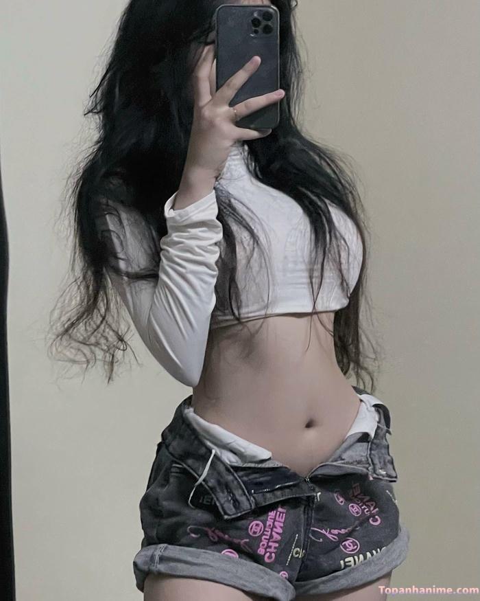 ảnh gái xinh che mặt đời thường