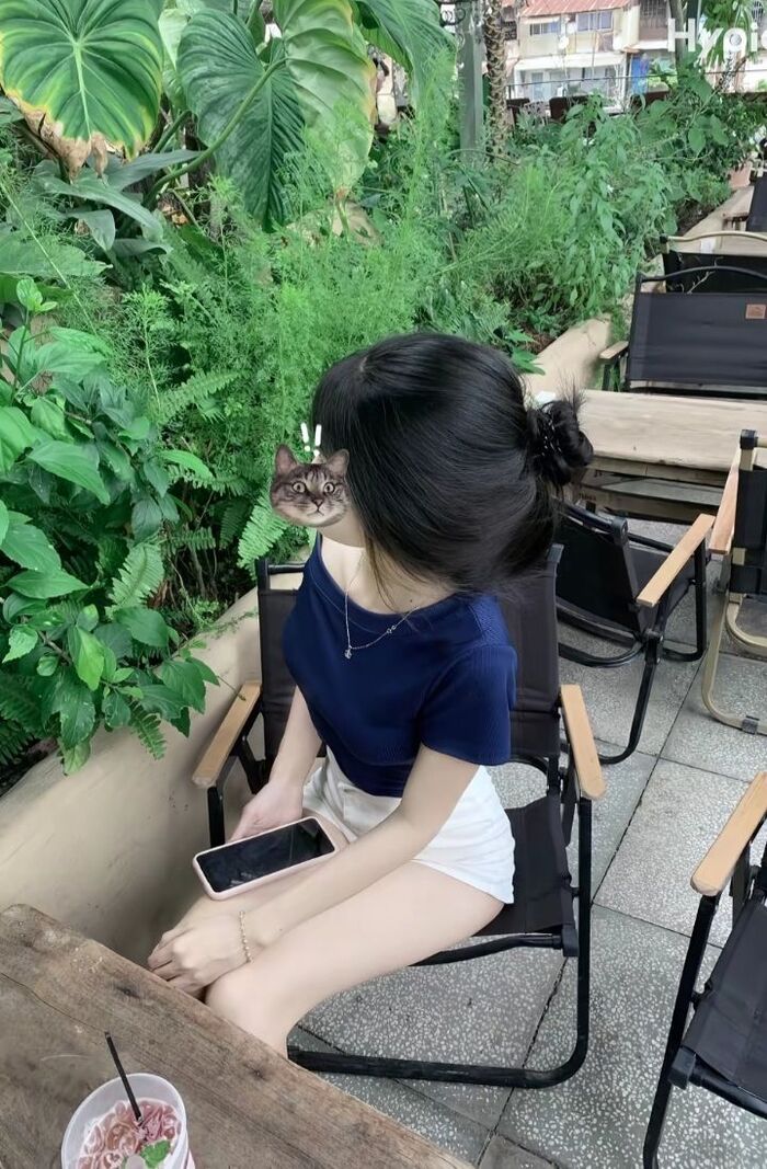 ảnh gái xinh che mặt học sinh