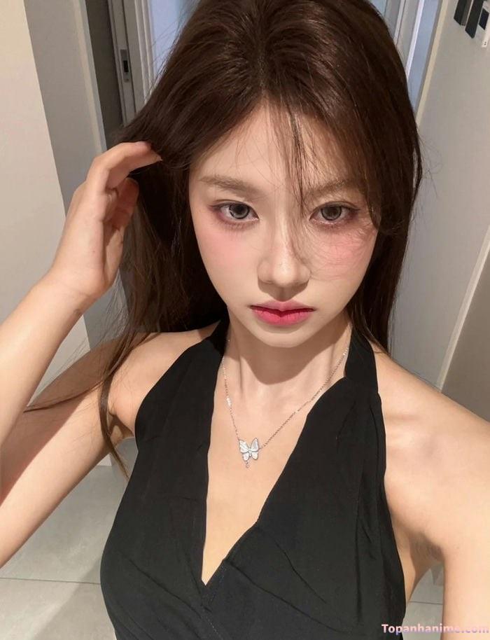 ảnh gái xinh tự sướng