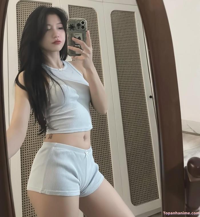 ảnh mạng gái selfie