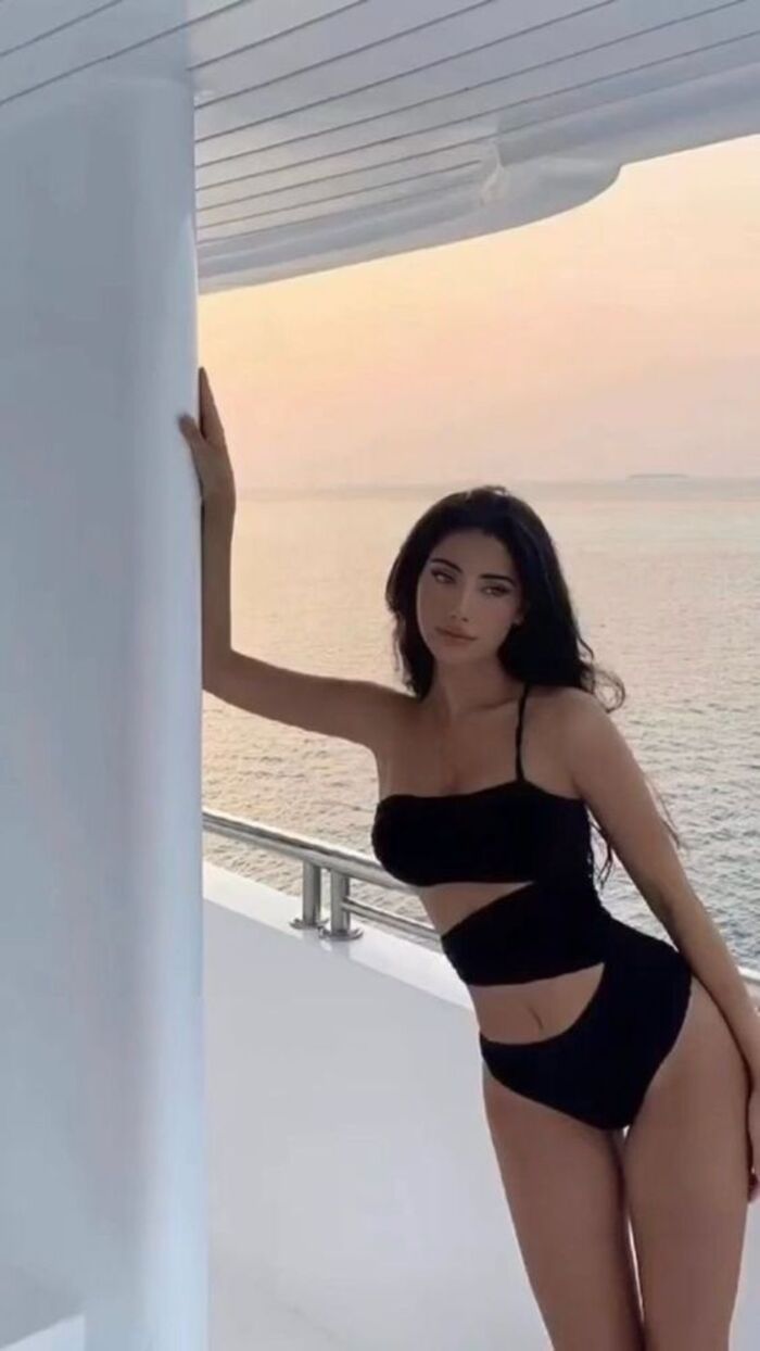 hình ảnh gái mặc bikini slay ngon