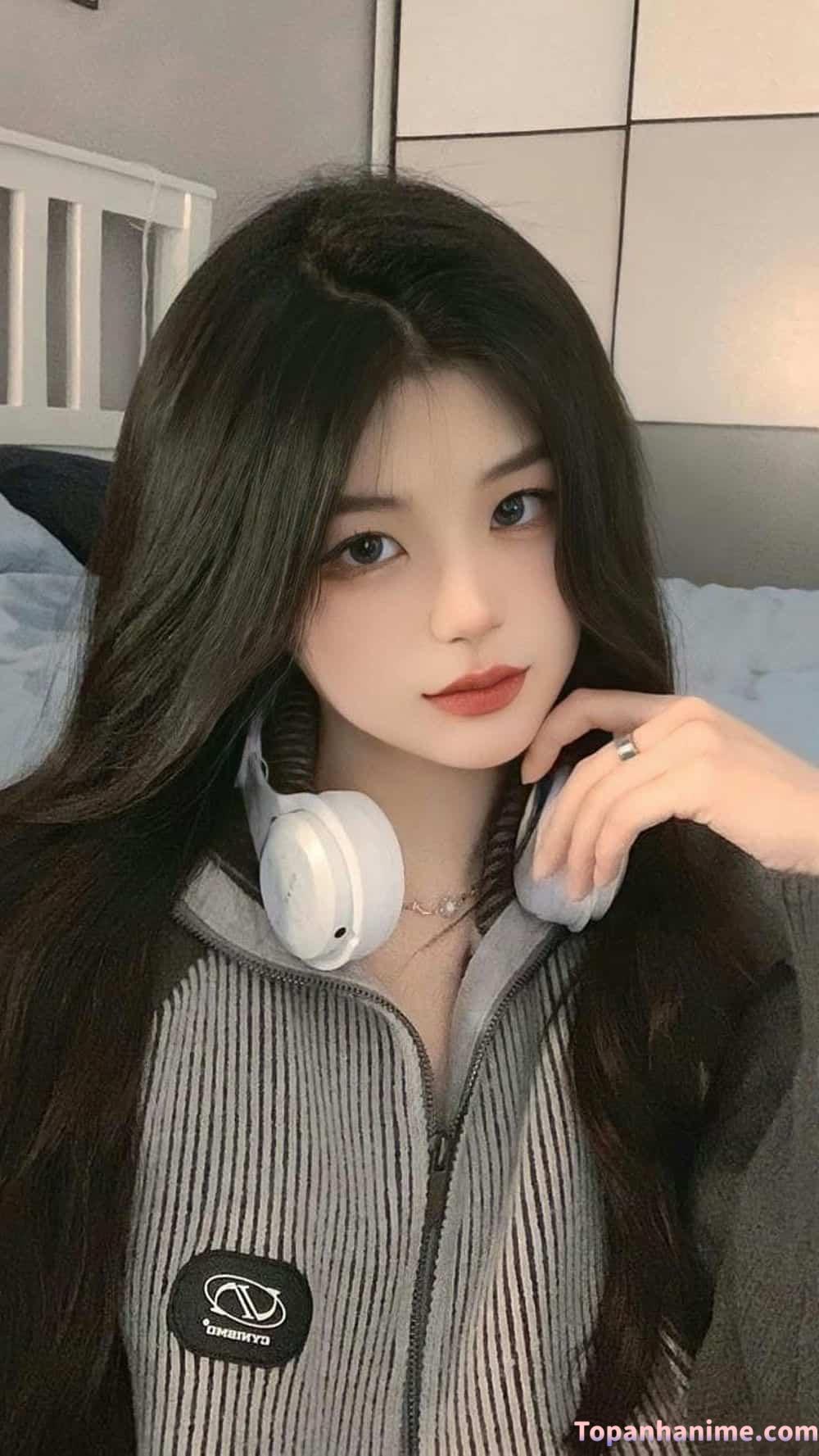 Ảnh gái 2k5 phong cách