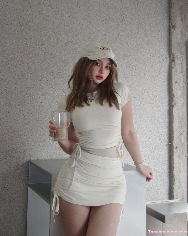 Ảnh gái Nga ngoài trời