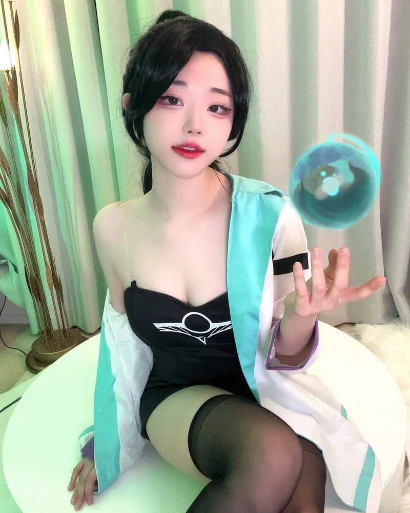 Hina cosplay 6