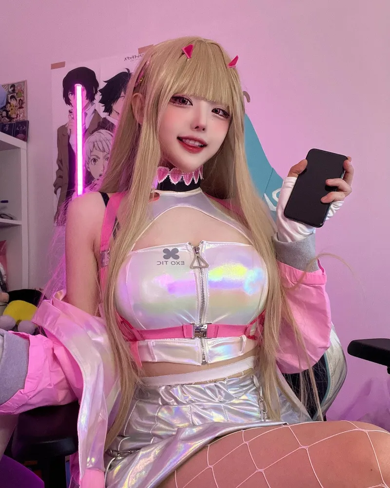 Hina cosplay 8