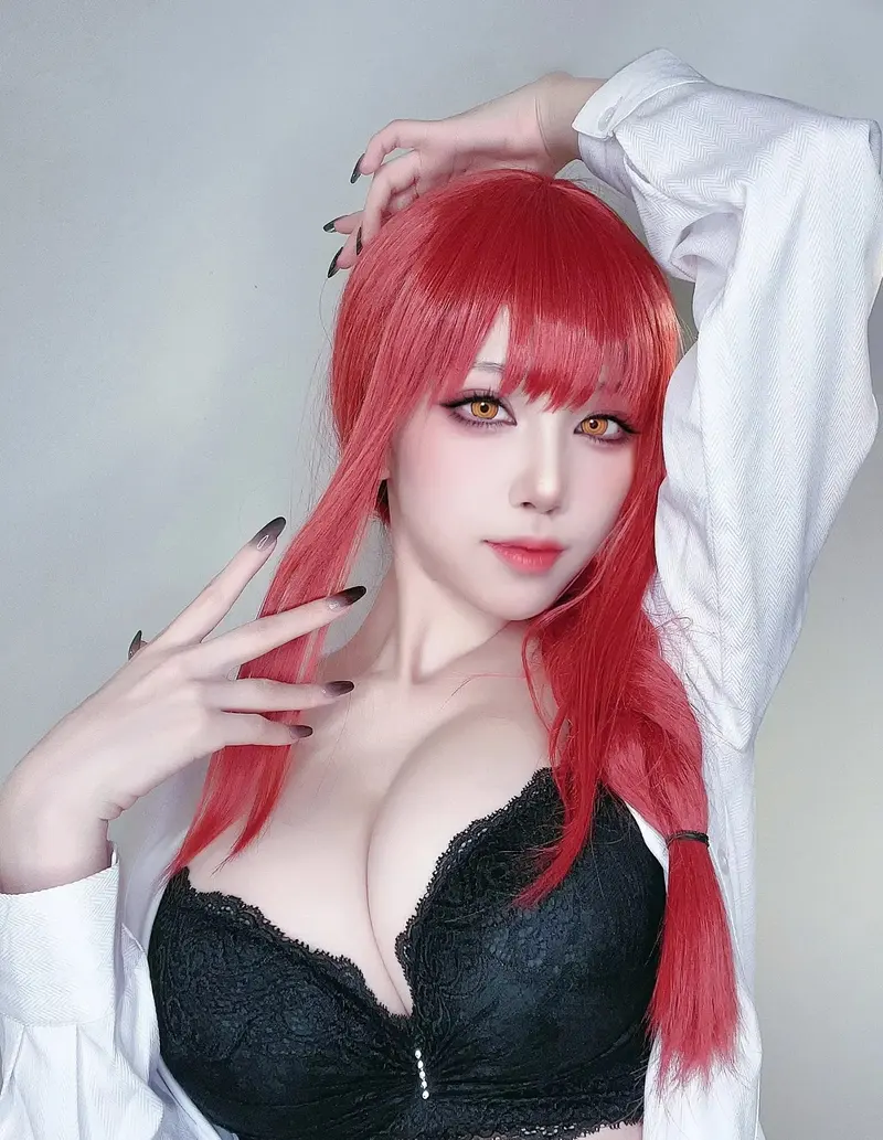 Makima cosplay 3