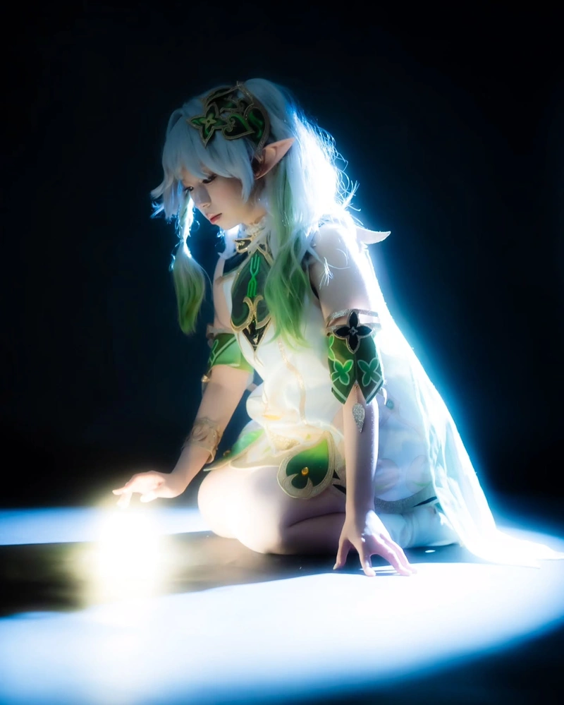 Nahida cosplay 11