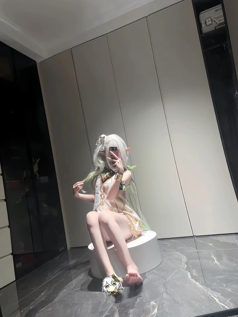 Nahida cosplay 12