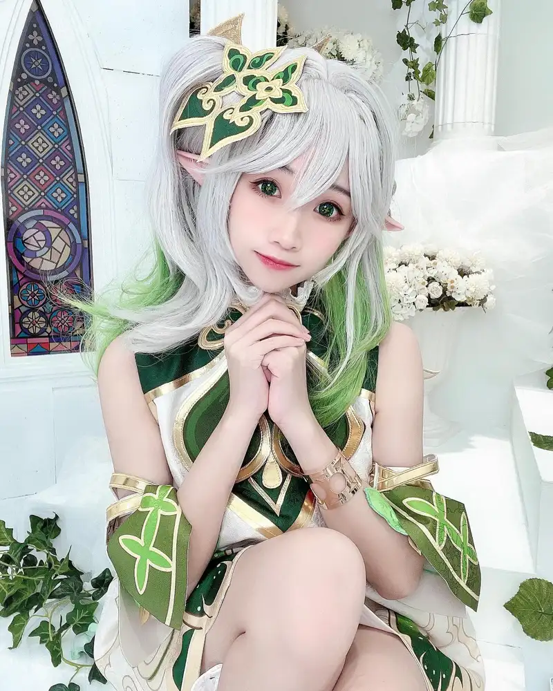 Nahida cosplay 29