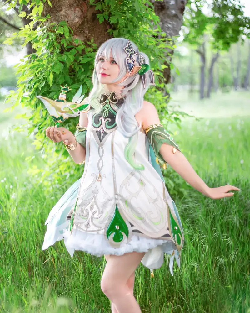 Nahida cosplay 6