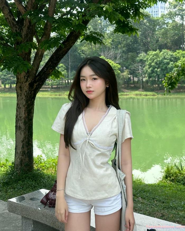 ảnh gái 2k5 tóc dài