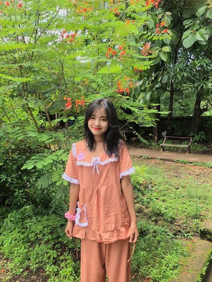 ảnh gái mặt mộc