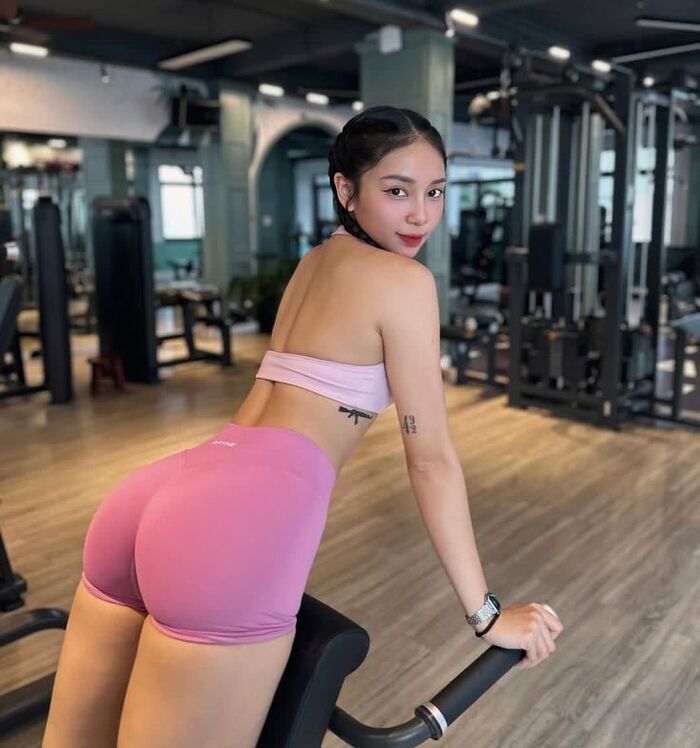 ảnh gái tập gym chất 3d full