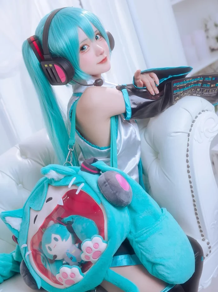 gái xinh cosplay nhân vật anime 8
