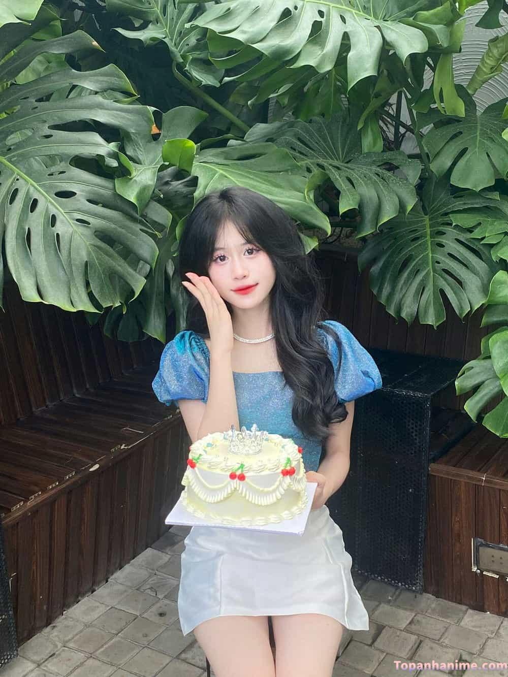 Ảnh gái xinh chúc sinh nhật