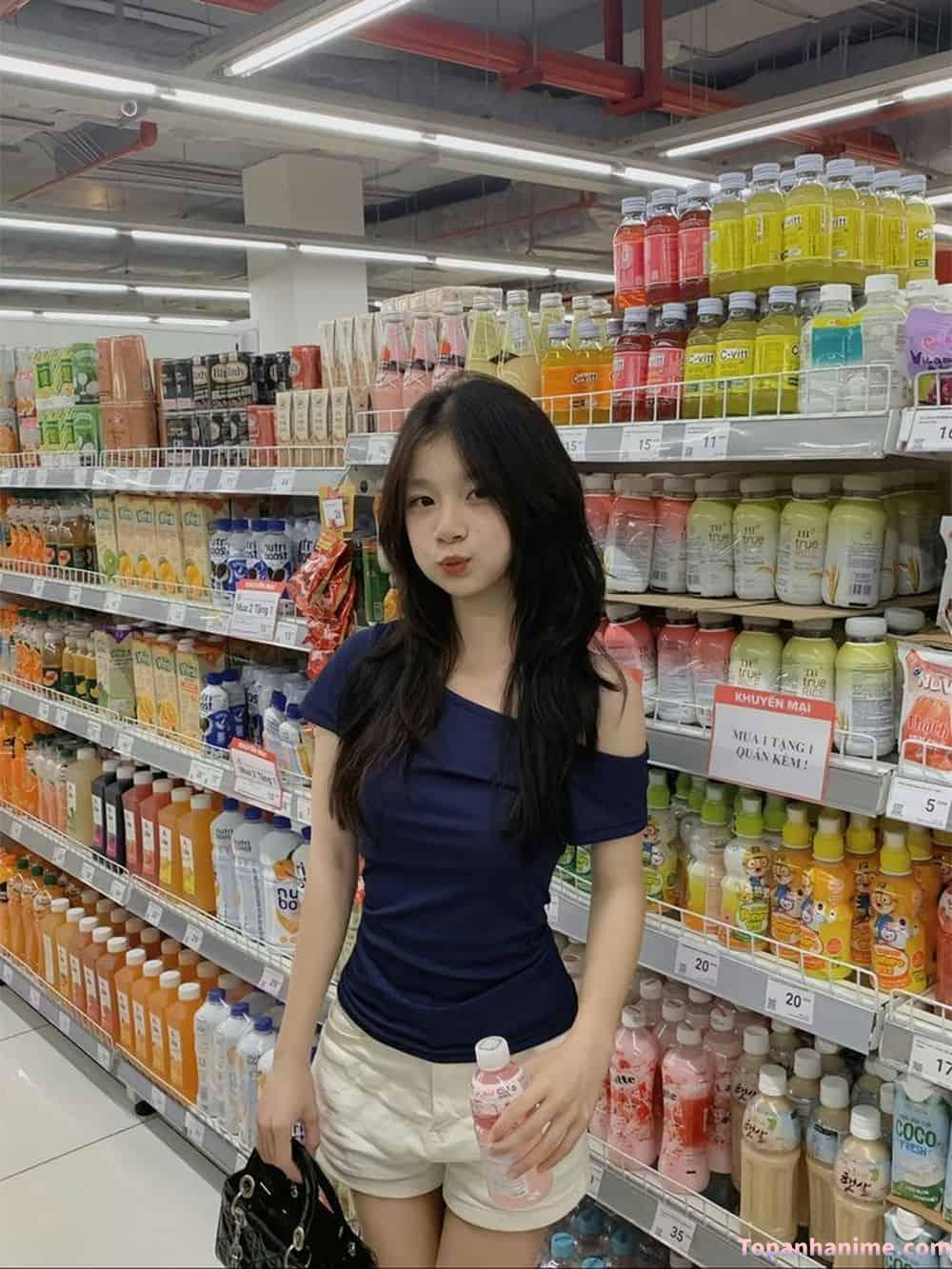 Nữ sinh Việt Nam đáng yêu