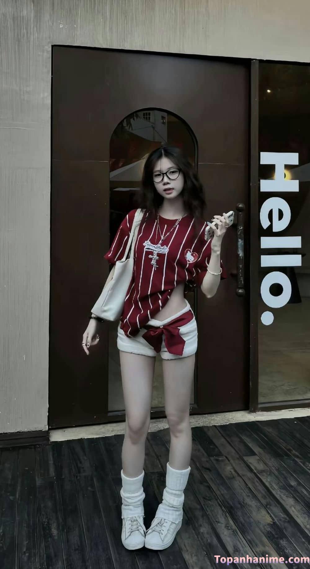 ảnh đùi cô gái dài