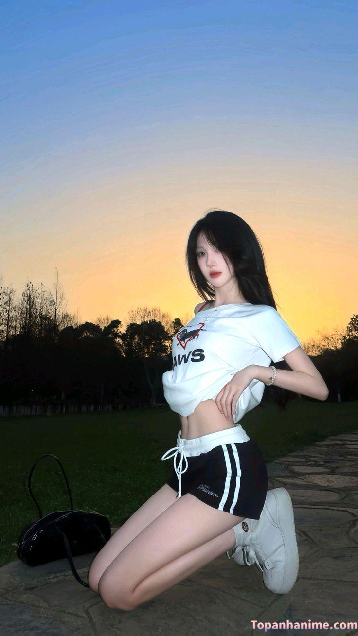 ảnh đùi cô gái khỏe