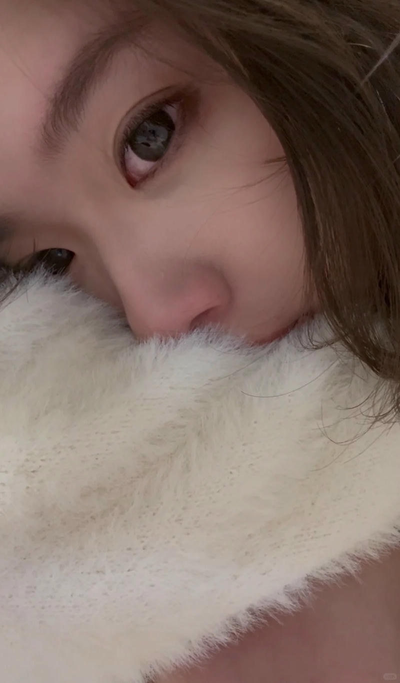 Album hình ảnh con gái khóc một mình buồn