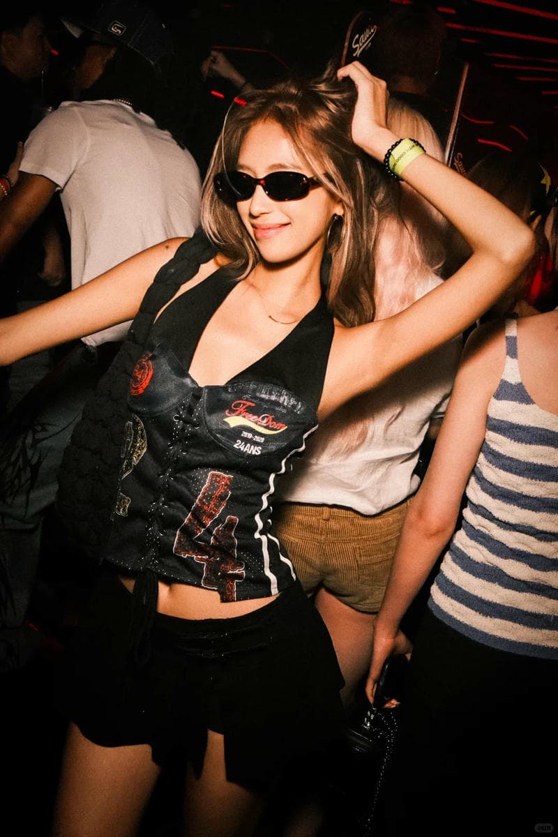 Alb­um hình ảnh dành cho gái đi bar bắt trọn biểu cảm.