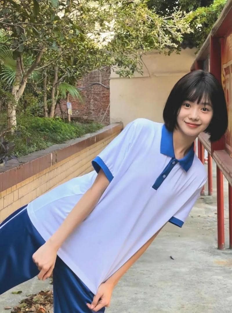 Ảnh avatar gái học sinh xinh đẹp