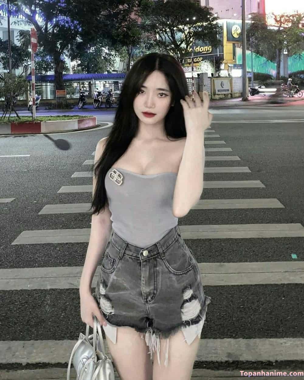 Ảnh gái đẹp quần ngắn