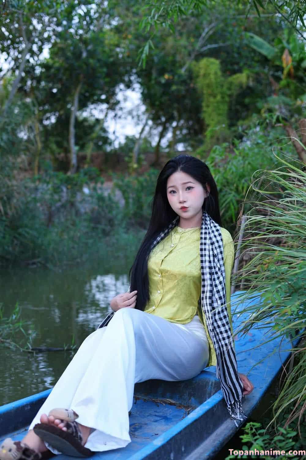 Ảnh gái miền tây đáng yêu