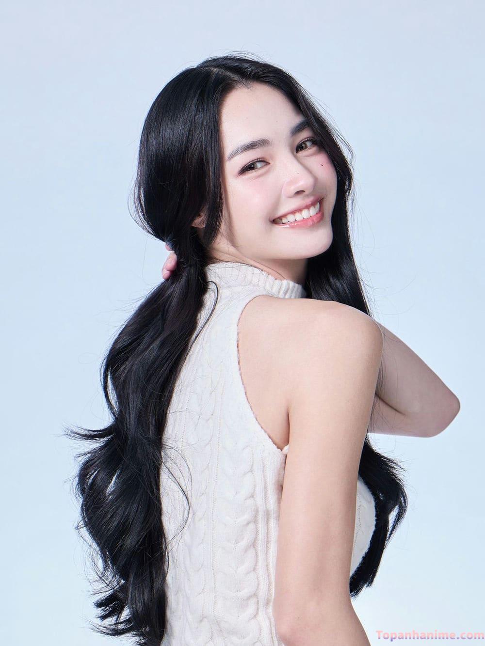 Ảnh gái thái phong thái trẻ