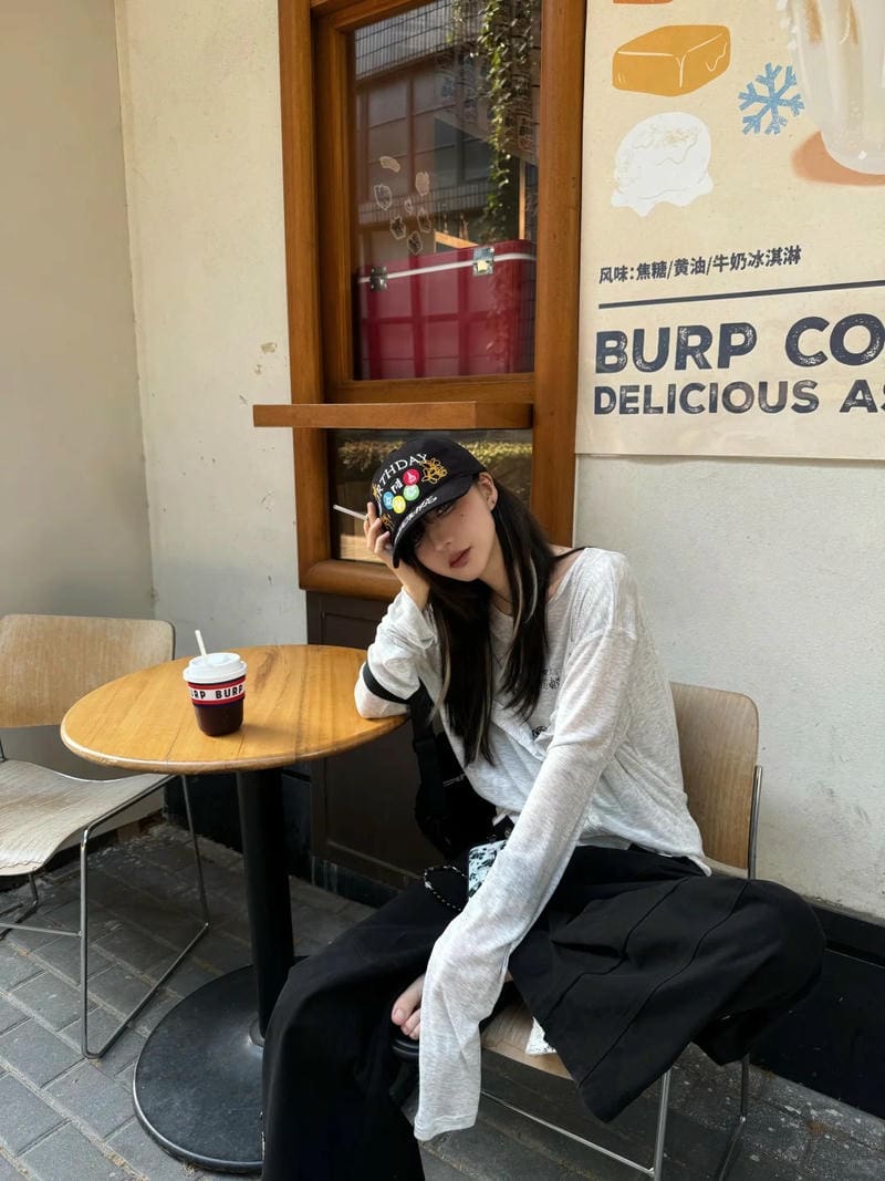 Avatar gái xinh ngầu tạo phong cách riêng