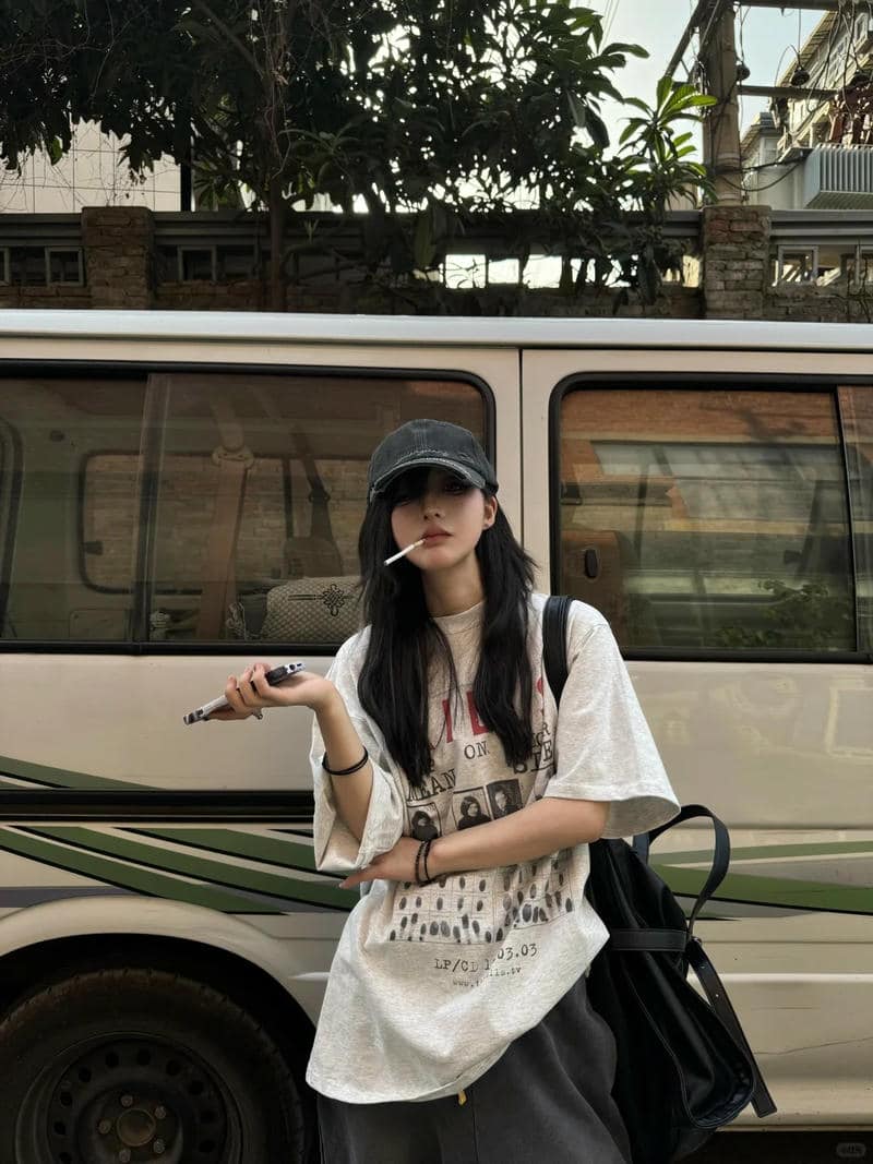 Bộ hình gái xinh ngầu cá tính riêng