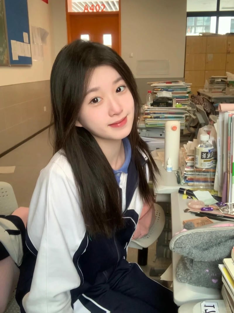 Bộ hình nữ sinh trong sáng