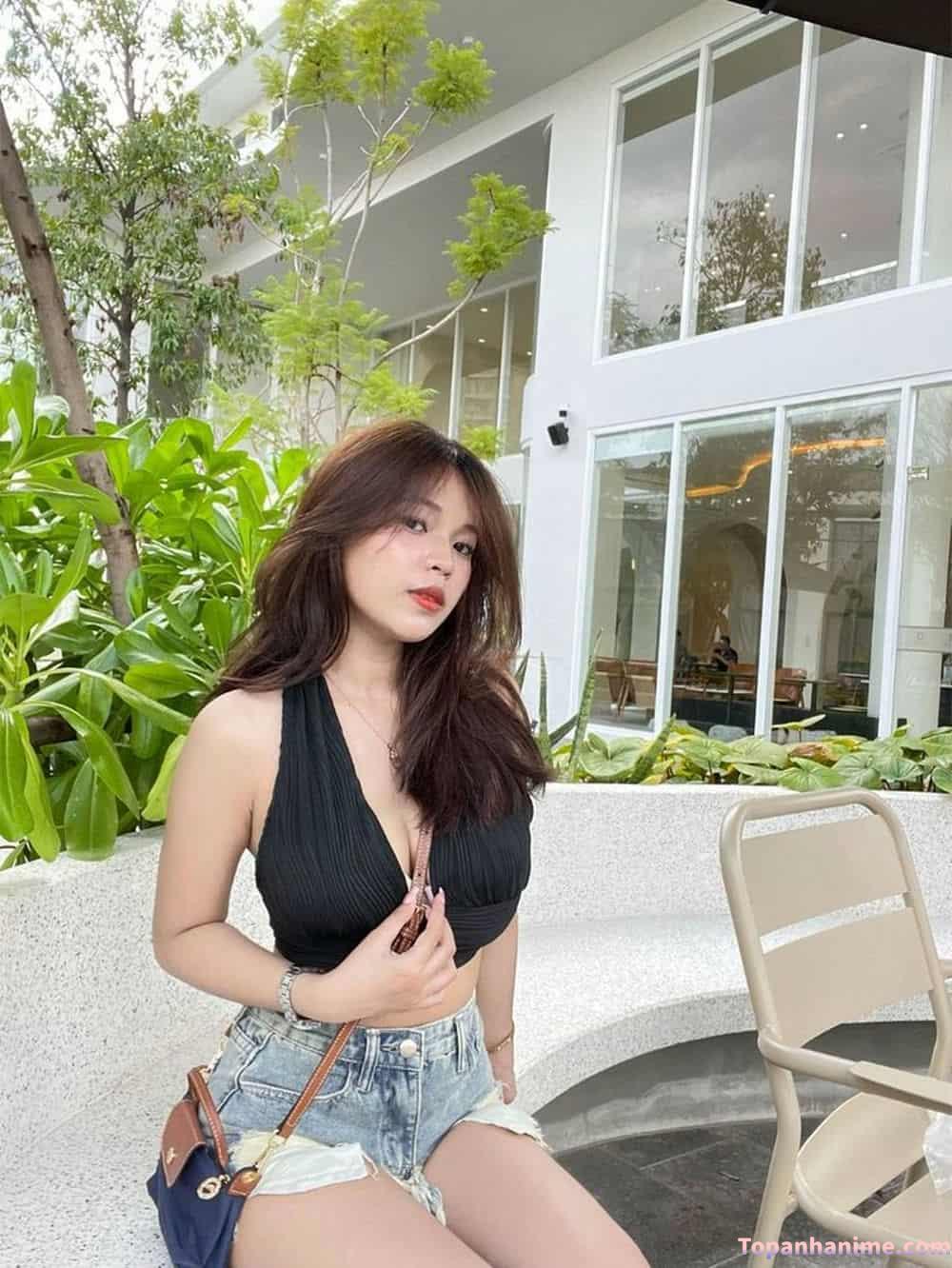 Gái xinh diện quần short ngắn