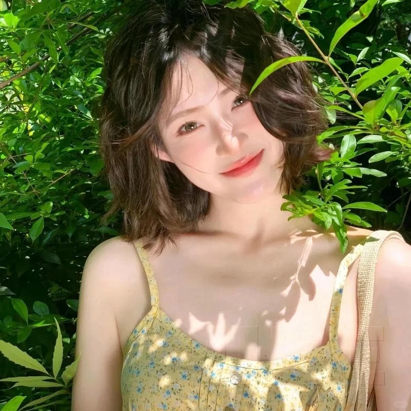 Hình nền gái xinh tóc ngắn xinh tươi