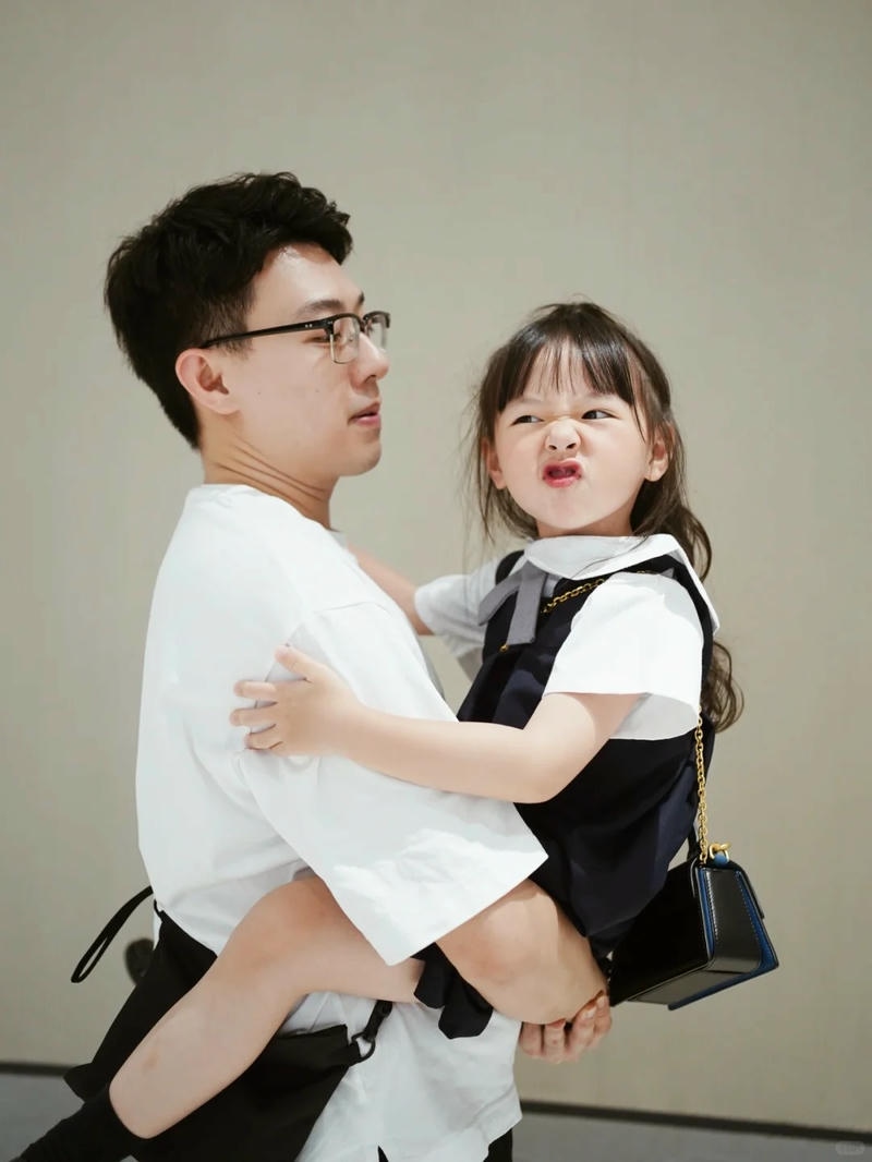 Loạt ảnh cha và con gái đầy ý nghĩa