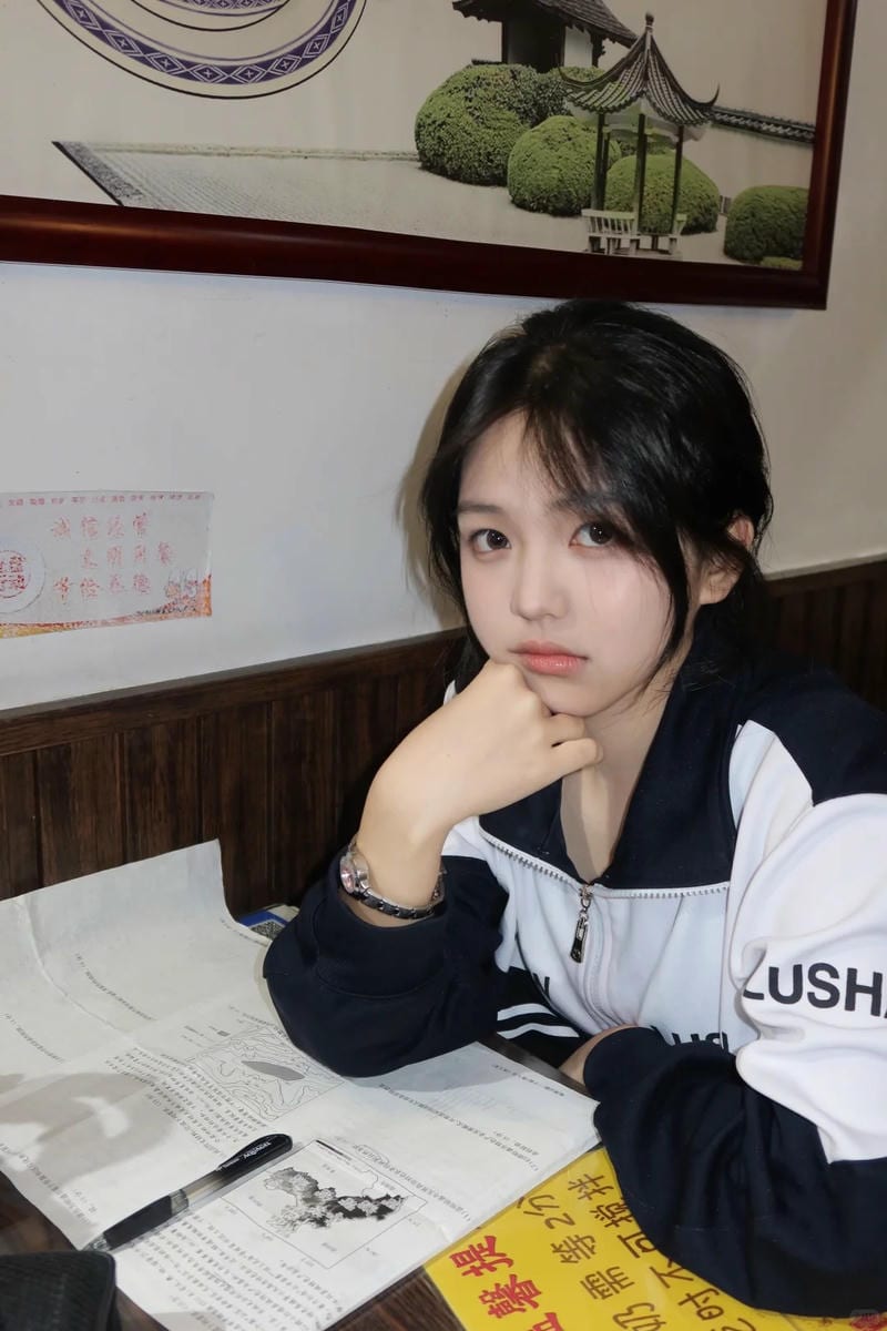 Loạt hình ảnh gái học sinh tinh khôi trong sáng