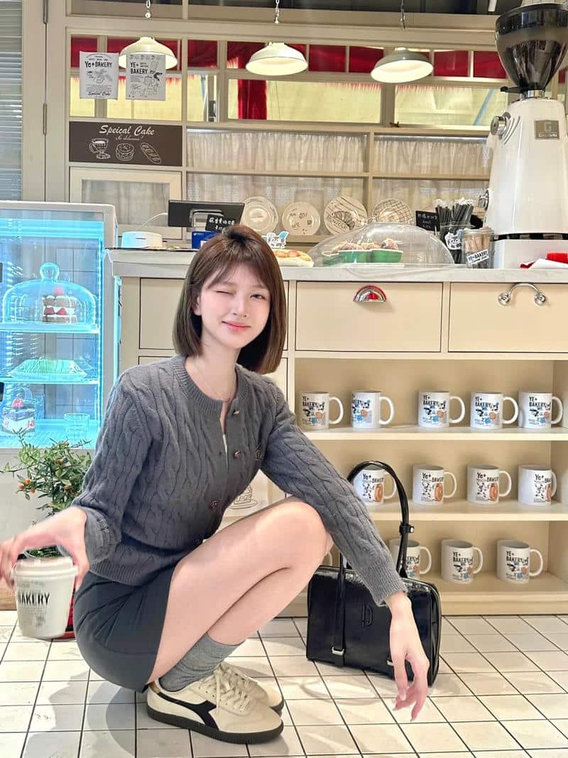 Loạt hình ảnh gái xinh tóc ngắn nét mặt rạng rỡ