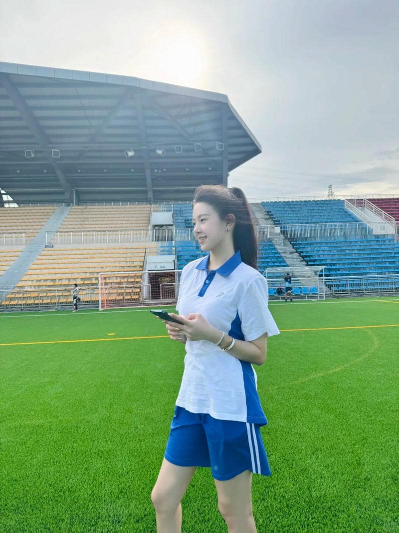 Nữ sinh bộ ảnh kỷ yếu ghi dấu thanh xuân