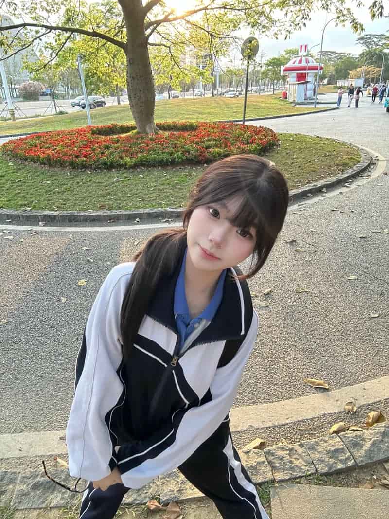 Tải ảnh gái học sinh dễ thương