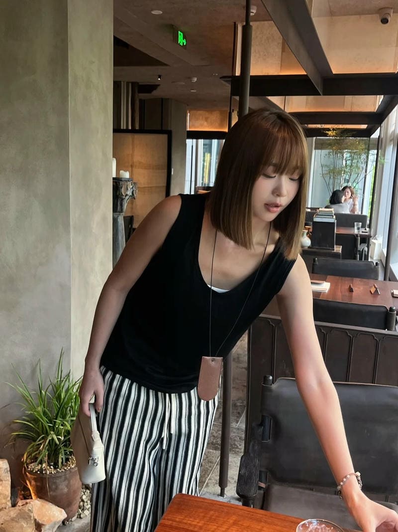 Tải hình ảnh gái xinh tóc ngang vai 2k3 phong cách đời thường