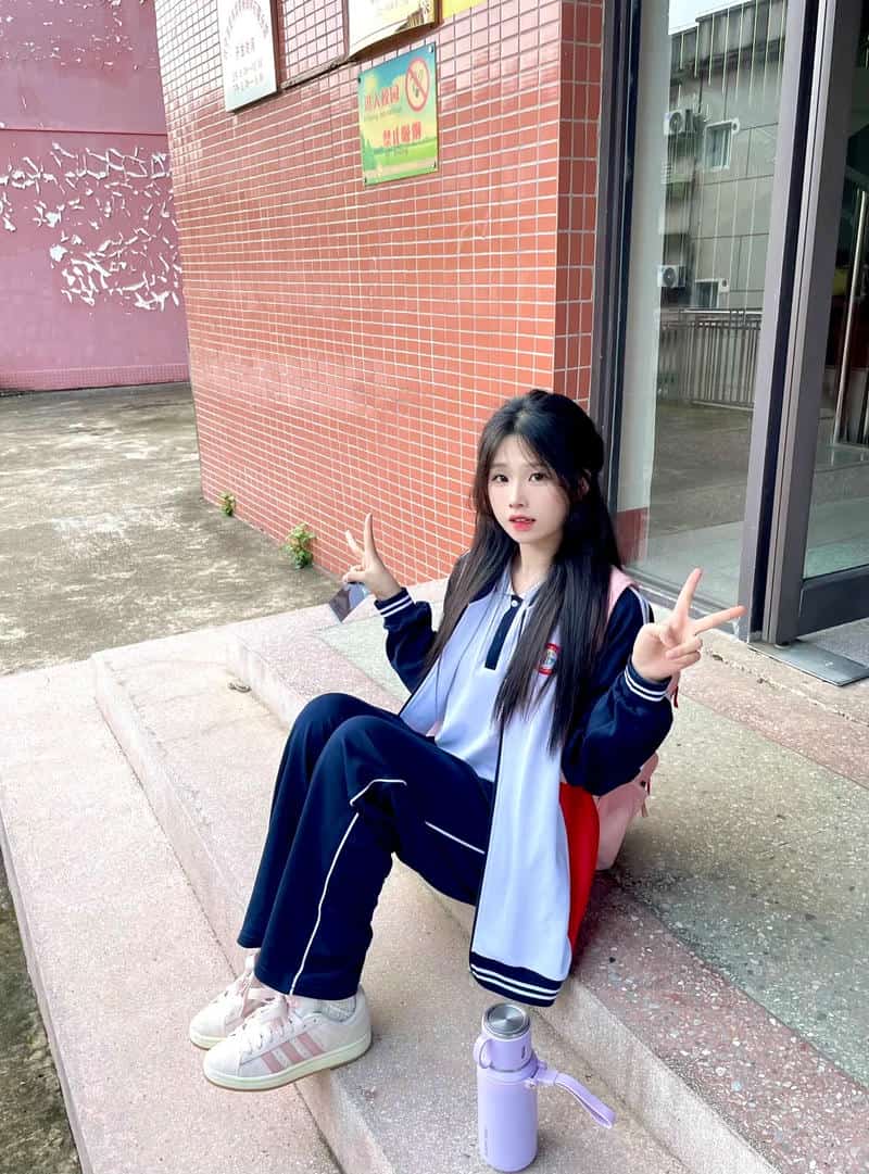 Tải hình ảnh nữ sinh năng lượng