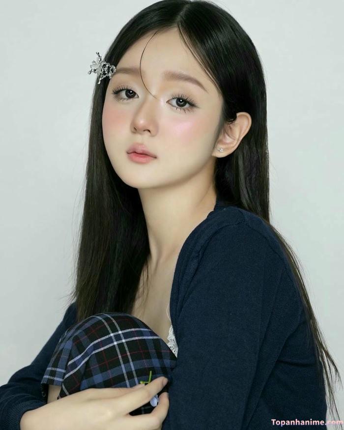 ảnh bé gái lớp 9