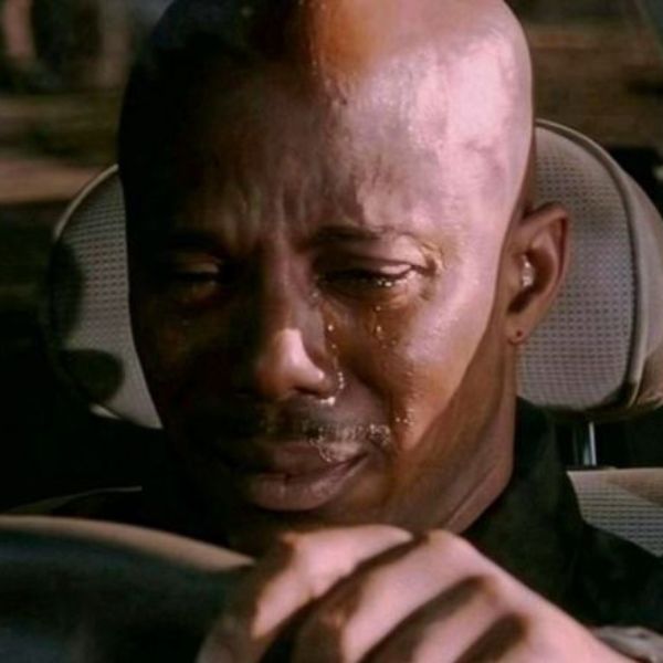 anh da đen khóc buồn